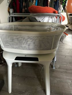 4moms MamaRoo Sleep Bassinet + sheets