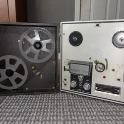Vintage Roberts 1630 Stereo Tube Amp Reel-to-Reel Tape Player Recorder / Akai