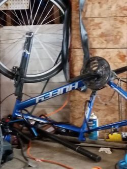 Huffy   "frame" selling as is
