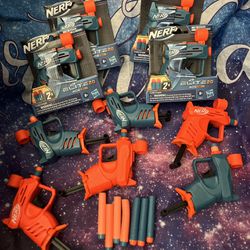 10 Mini Nerf Guns 