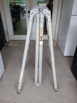 Silver armour Ladder Folding Scaffold Ladder Us pat. 4.540.306 Total Length 16 Ft, Highest Level 12 Ft.