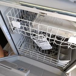 Brand new Whirlpool Appliances 
