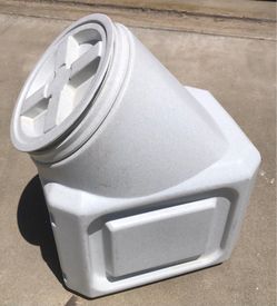 Pet food Container $25