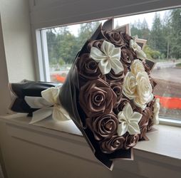 Beautiful, brown and beige flower bouquet