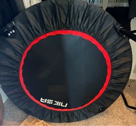Rebounder trampoline