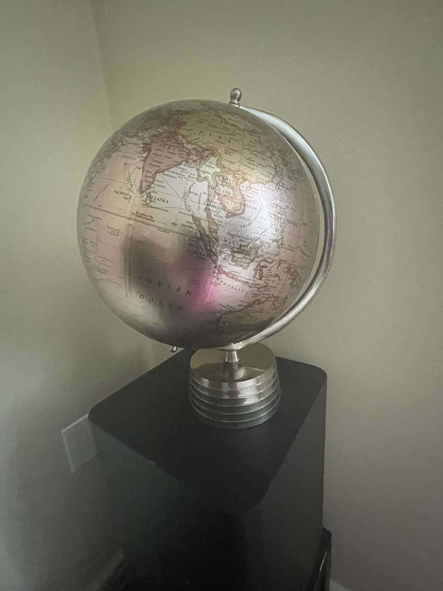 Office World Mao/ Globe