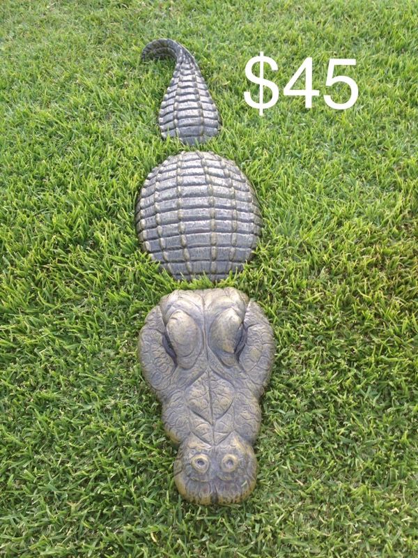 Concrete alligator 3 piece for Sale in Fresno, CA OfferUp