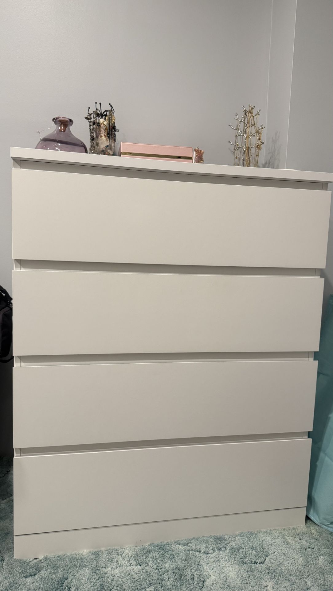 Bedroom 3-Pieces  Sets - Drawers - Includes 2 Night Stands