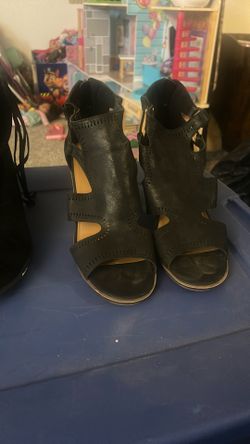 Women’s Shoes 