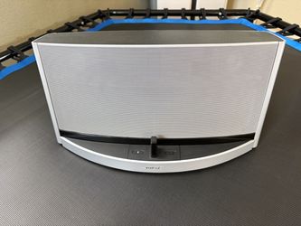 Bose SoundDock 10 Bluetooth Speaker – Excellent Condition
