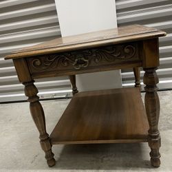 End Table/Side Table