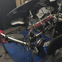 Alesis Crimson Electronic Drum Kit