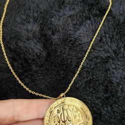 New 18k Gold Plated Necklace 