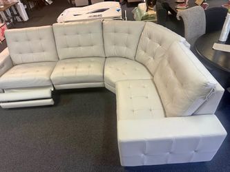 🛋 Modern White Power Reclining Sectional – Electric & Stylish!! $1699