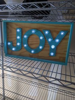 Joy light up shine. Need battery. Otherwise in good working condition.