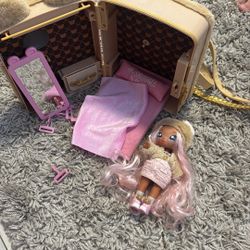 Na Na Na Doll And Backpack 