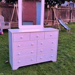 White Dresser ✅✅✅