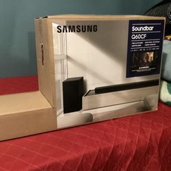 Samsung Soundbar (Q60CF) Home Theater w/ Wireless Sub & Dolby Atmos