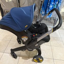 Doona Stroller and Base