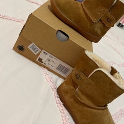 Toddler Ugg’s Size 7