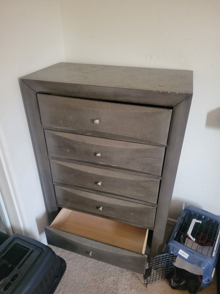 Dresser