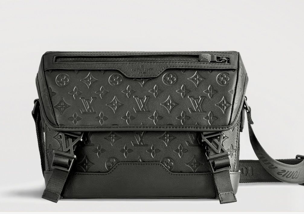 New Unisex  Premium Leather Crossbody Bag With Dustbag 