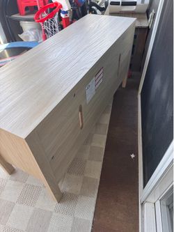Tv stand
