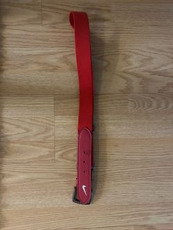 Nike Red Stretch Web Belt Adjustable Black Buckle Swoosh Logo Golf Casual Small