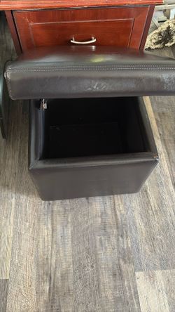 Storage Stool Leather Nice Condition
