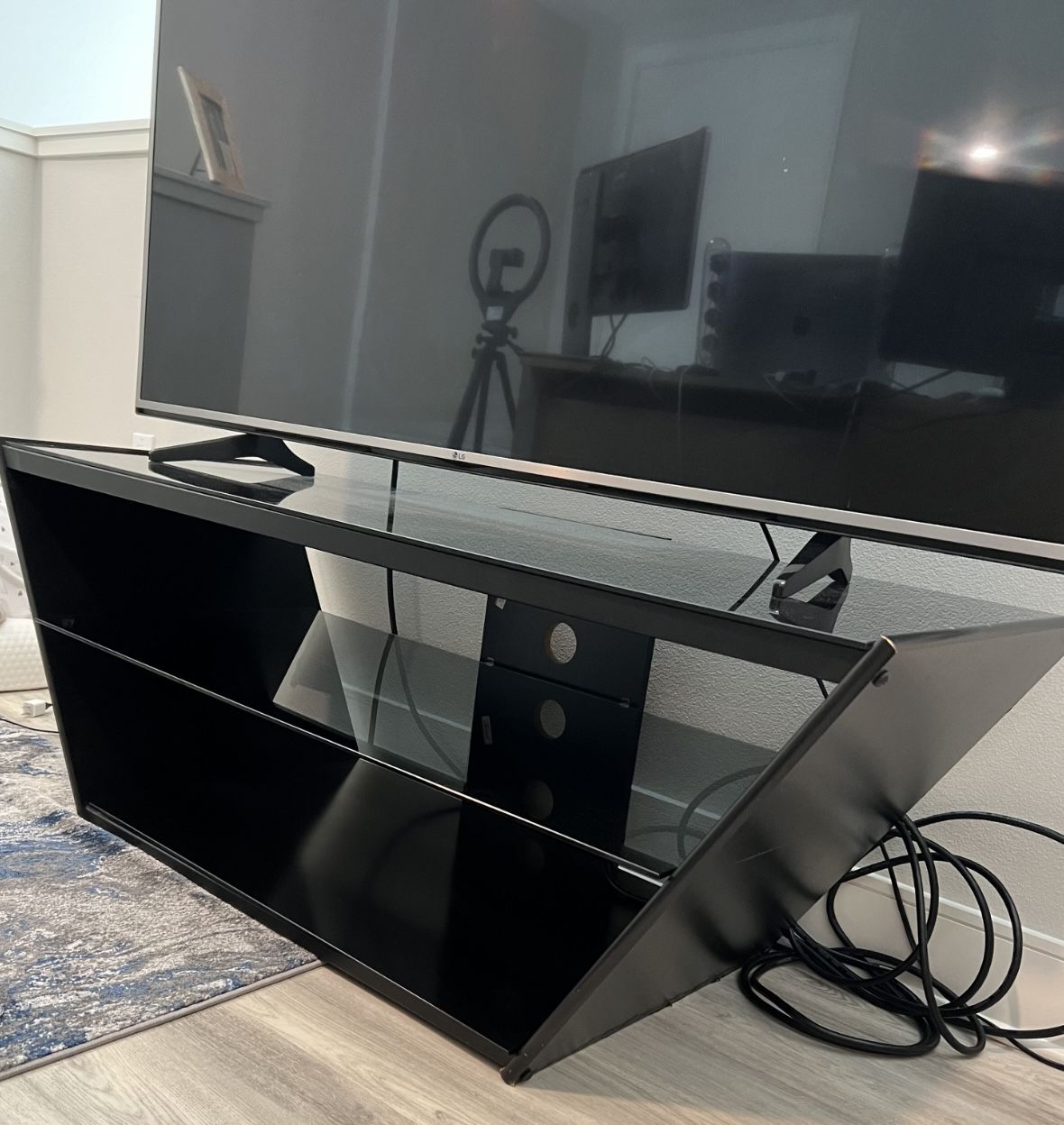 Modern Black Glass TV Stand β Excellent Condition