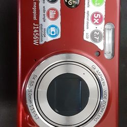Digital camera General Electric good condition sd card and charger included 