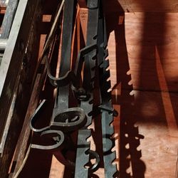 Antique Cast Iron Ladder Jack/ Scaffolding Brackets 