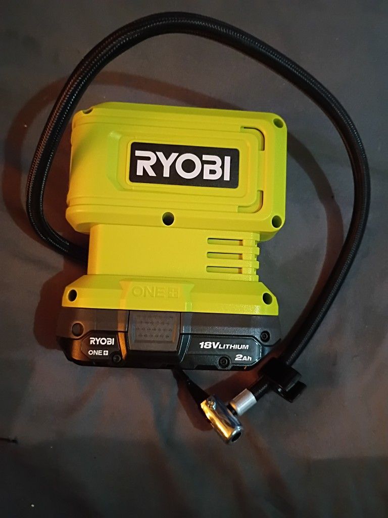 RYOBI 12V AIR COMPRESSOR