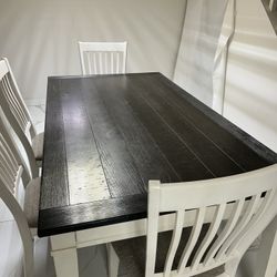 Dinning Table 