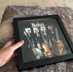 Shadow Box Btls With 3 Mini Guitars Inside 