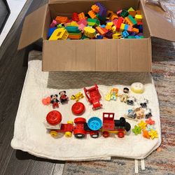 Box Of Duplo Pieces Including Mickey Birthday Train 
