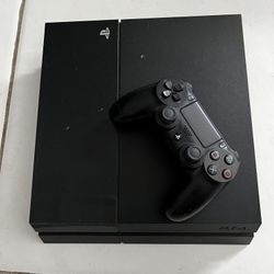 Pre-Owned PS4 With Controller