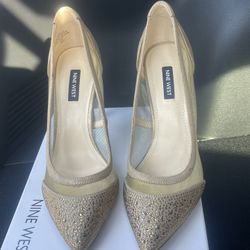 Women’s Shoe