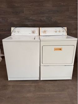 Kenmore washer and dryer laundry set