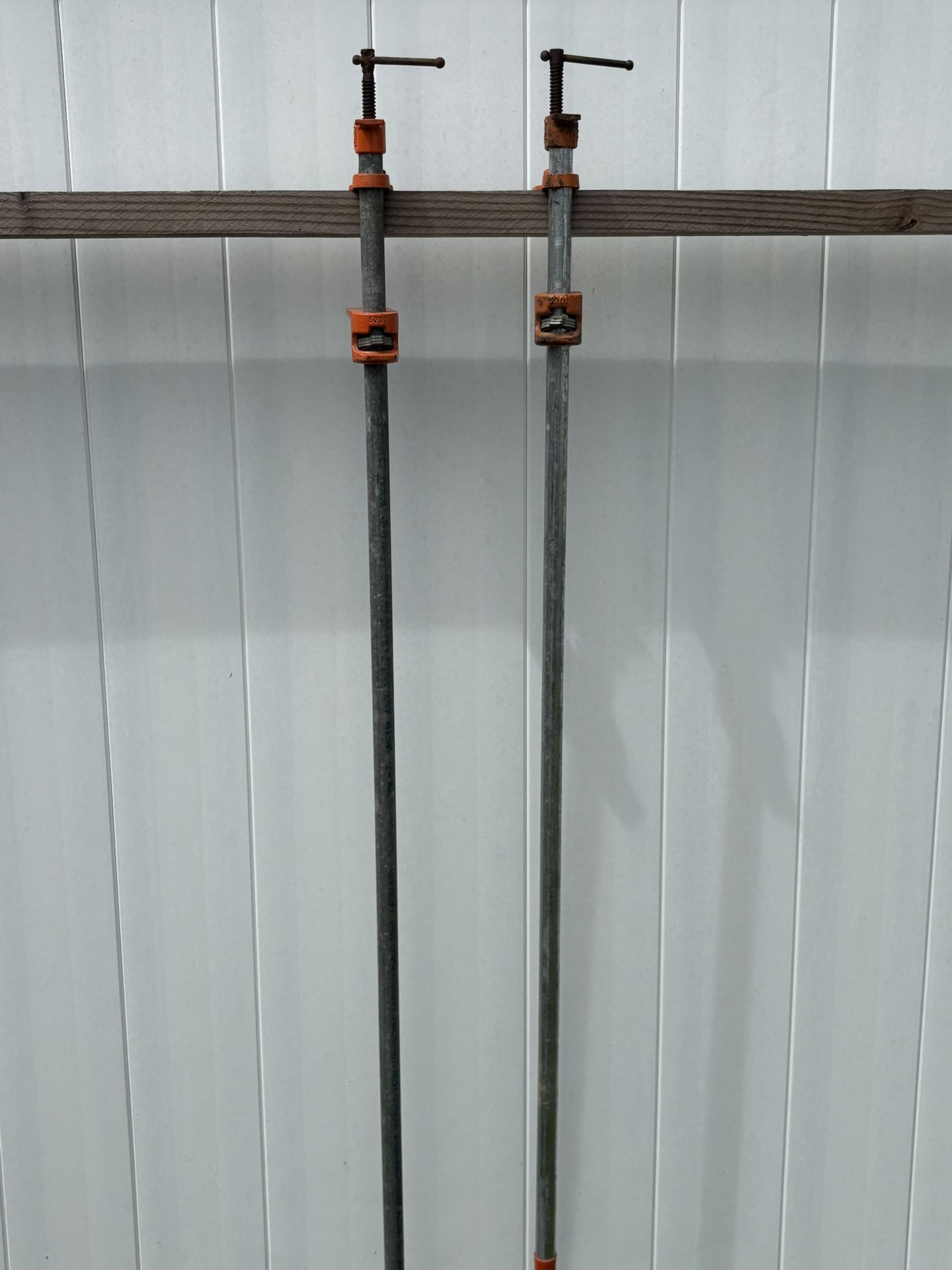 Clamps With 48 Inch 1/2 Pipe