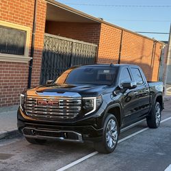 2023 GMC Sierra Denali