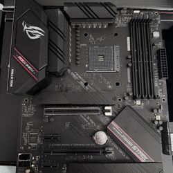 B550 ASUS STRIX WiFi Motherboard
