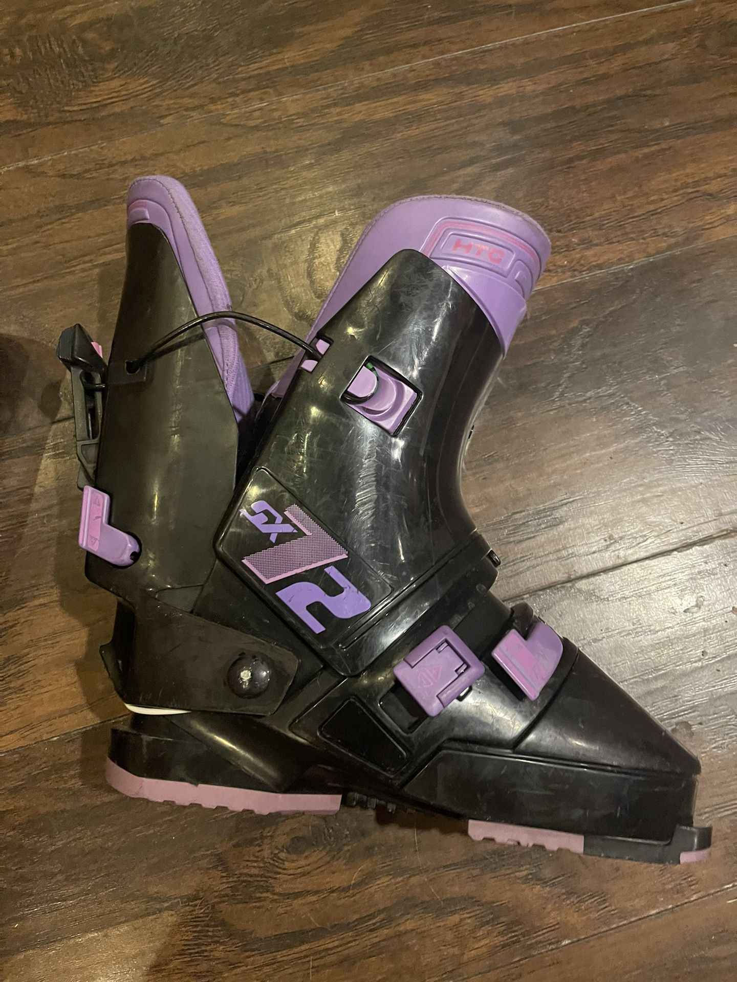 pair of adult salomon sx72 ski boots RS 7 w/ Prolink Access shell and liner so you can create the boot best fitted to your feet Salomon X-ADV 8 Nordic Backcountry