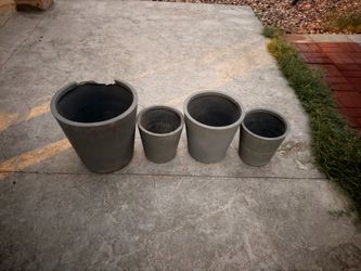 four clay 🪴 planters