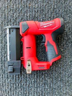 Milwaukee 12V 23-Gauge Cordless Pin Nailer (TOOL ONLY)