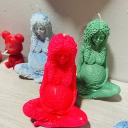 Mother Earth Body Shape Sandalwood Candles 