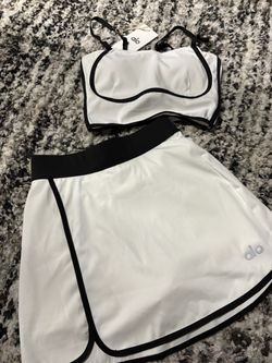 Alo skirt set