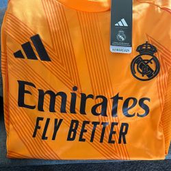 A Real Madrid Shirts Size M New