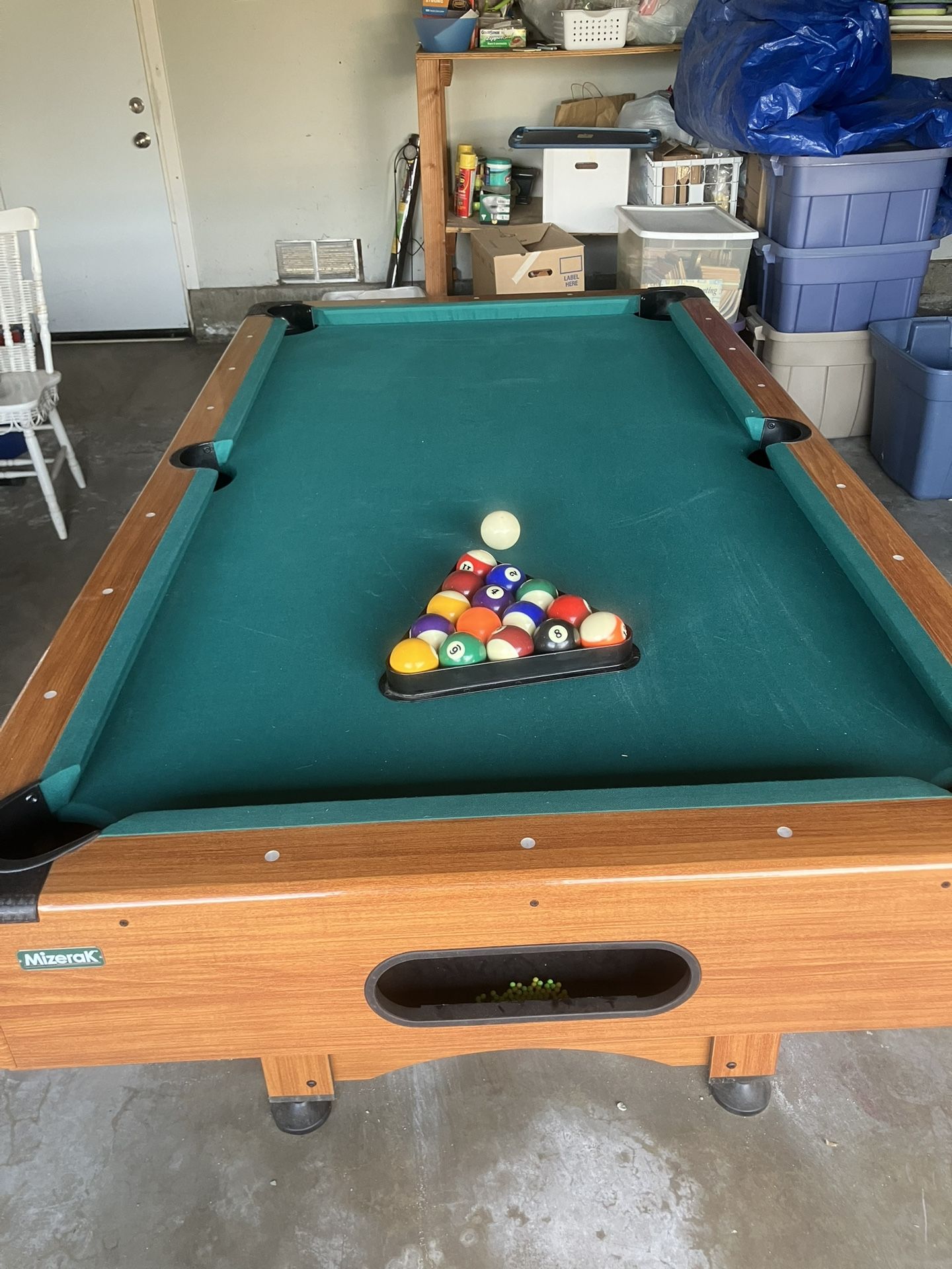 Mizerak Pool Table