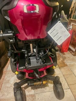 Quantum Q6 Edge 3 Powered Wheelchair